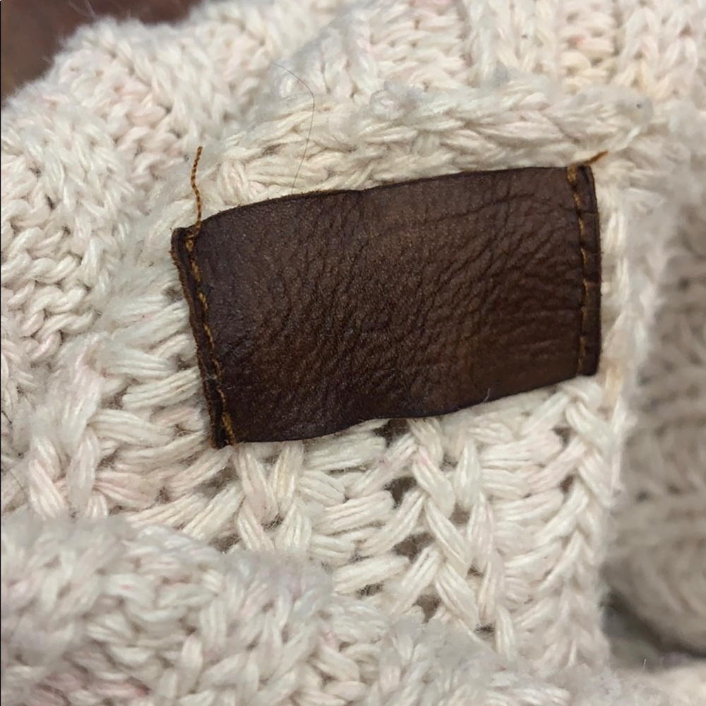 Sweater - Picture 5 of 5